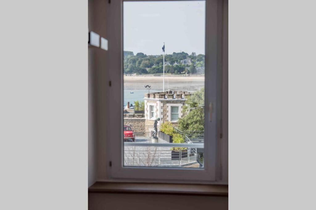 Dinard, Tres Bel Appartement***** Avec Vue Sur Mer Экстерьер фото